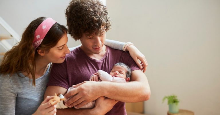 5 Financial Moves New Parents Should Make
